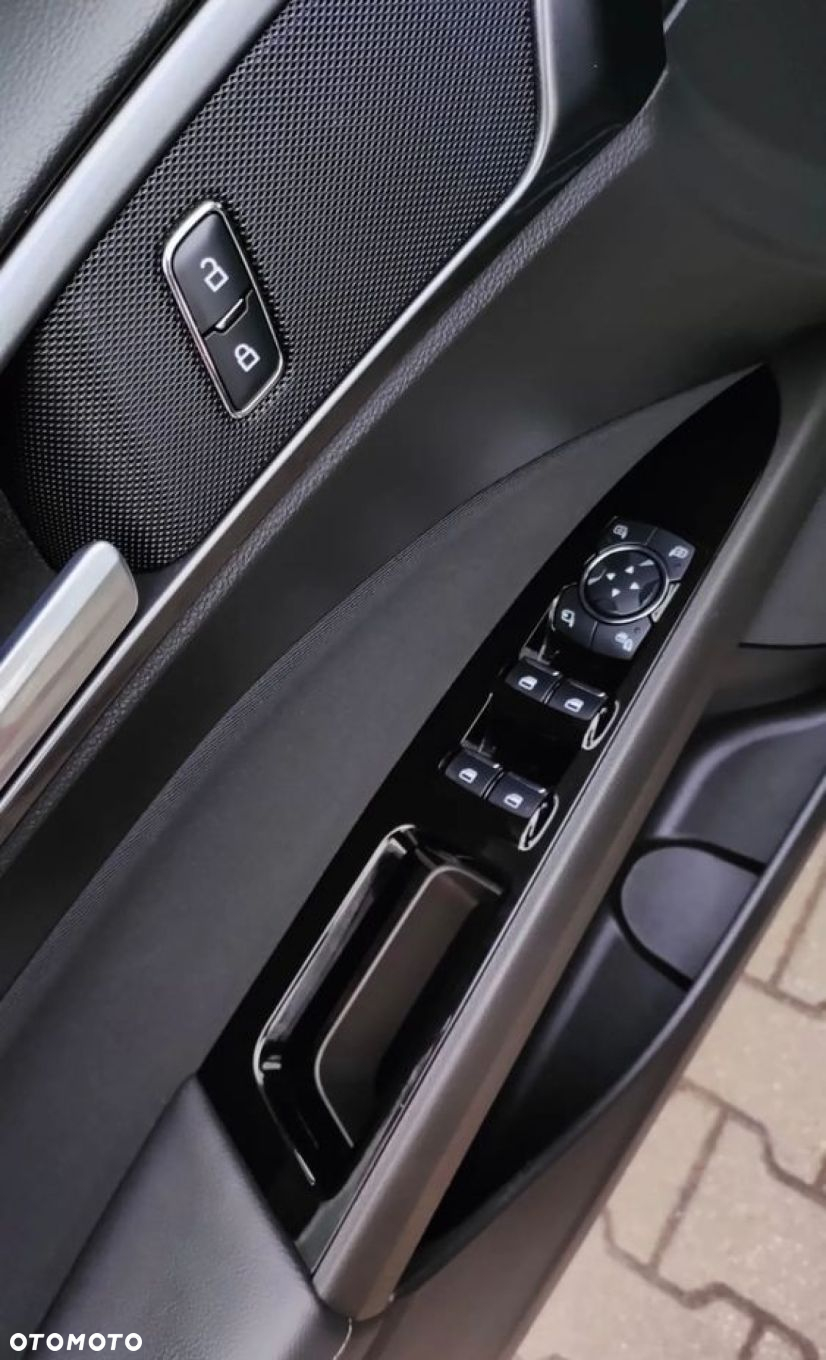 Ford Mondeo - 10