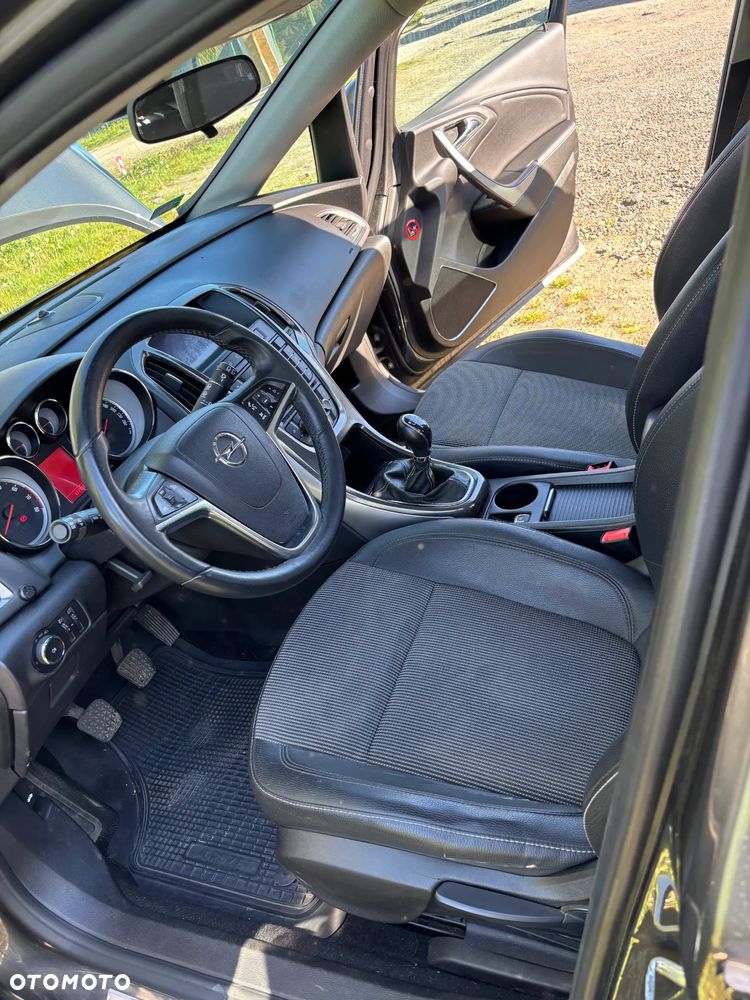 Opel Astra 1.4 T Cosmo - 15