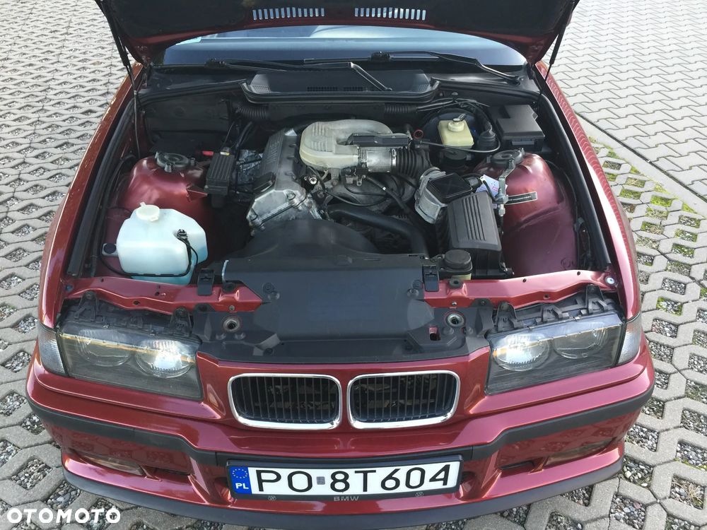 BMW Seria 3 318i Cabriolet - 16