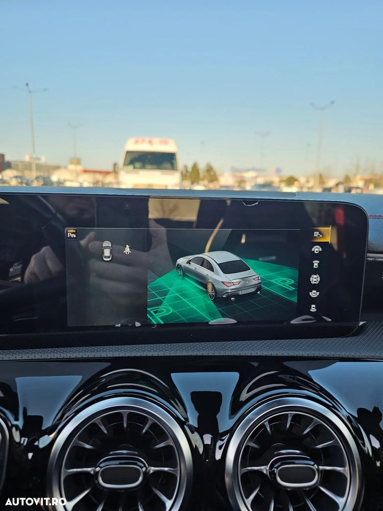 Mercedes-Benz CLA - 10