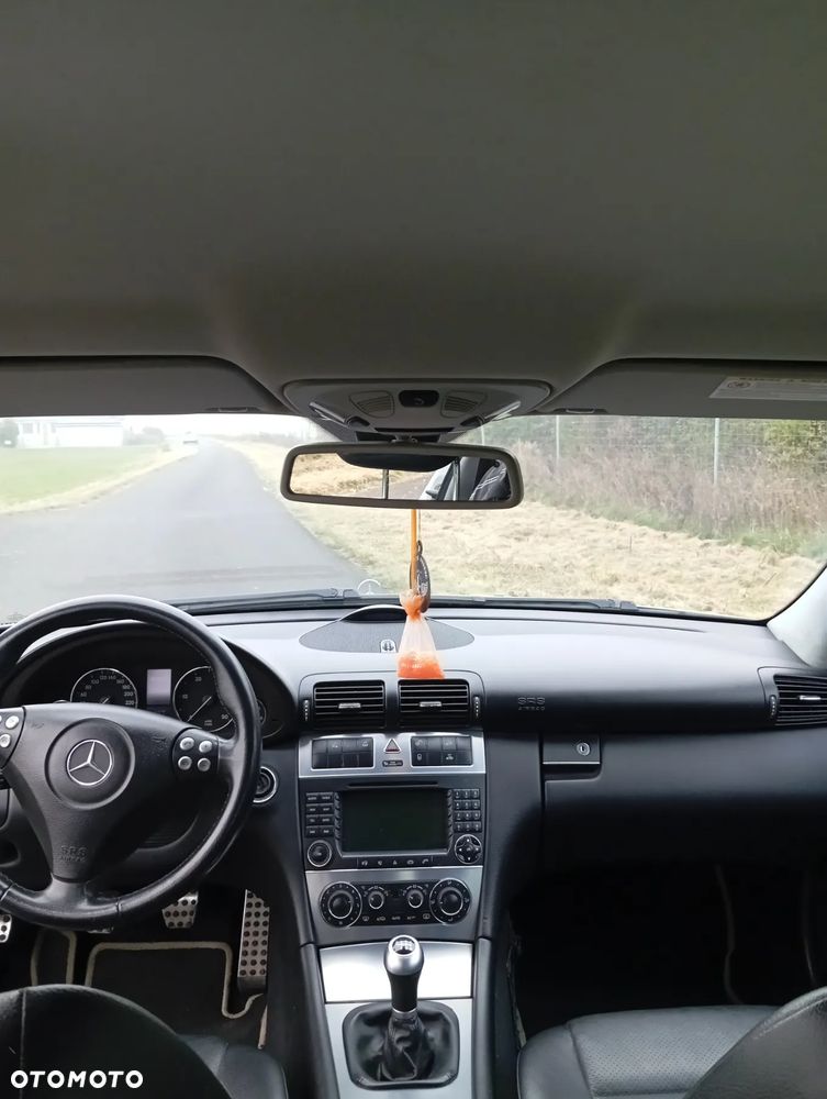 Mercedes-Benz Klasa C 220 CDI Elegance - 11