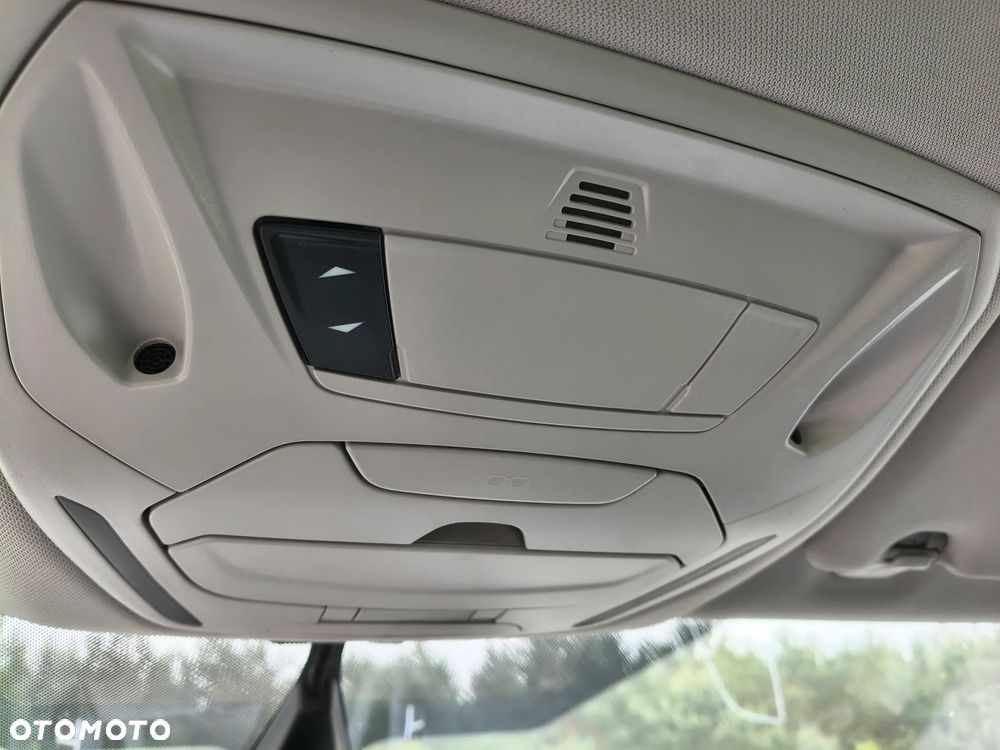Ford C-MAX 1.6 FF Titanium - 15