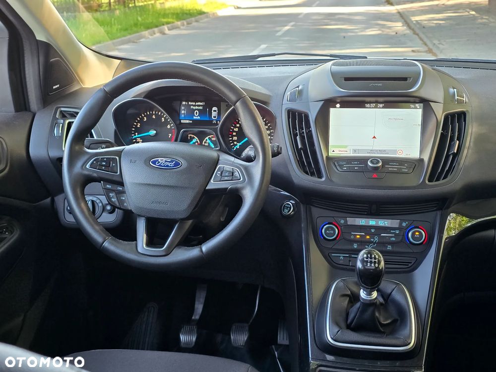Ford Kuga 1.5 EcoBoost 2x4 Titanium - 27