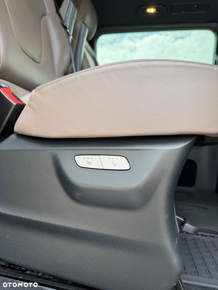 Mercedes-Benz Klasa V 300 d 4-Matic Avantgarde 9G-Tronic (d³ugi) - 31