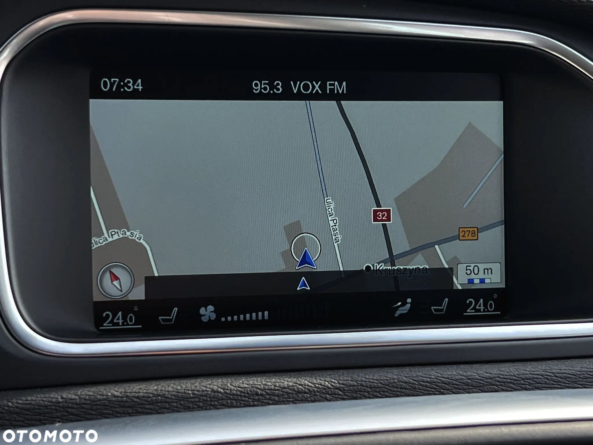 Volvo V40 D2 Drive-E Momentum - 16