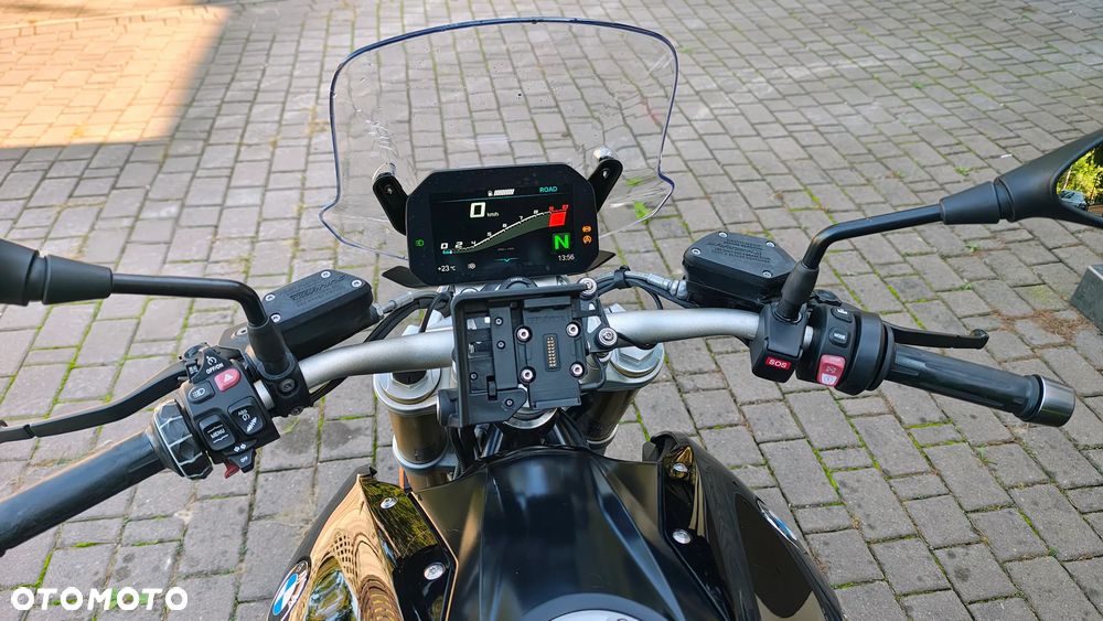 BMW R - 9