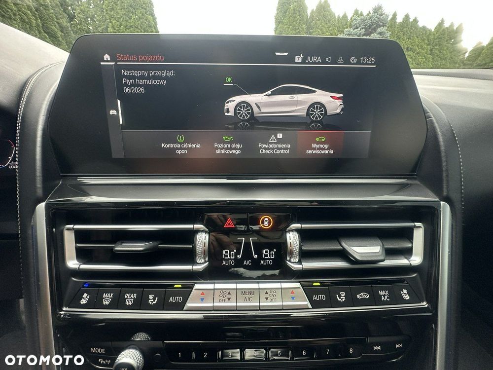 BMW Seria 8 M850i xDrive - 23