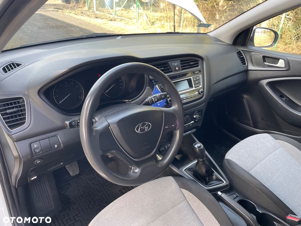 Hyundai i20 1.2 Classic - 10