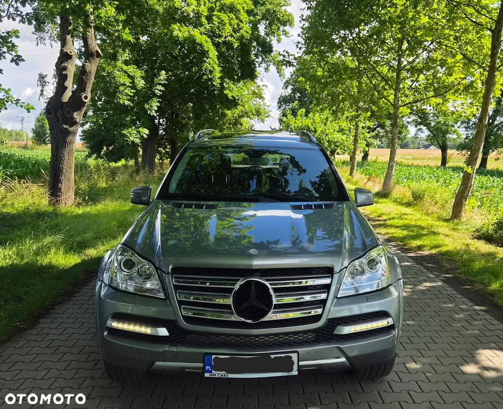 Mercedes-Benz GL 500 4Matic 7G-TRONIC - 28