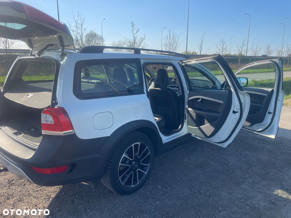 Volvo XC 70 D4 AWD Dynamic Momentum EU6 - 2