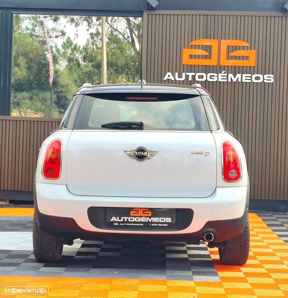 MINI 5 Portas One D - 4