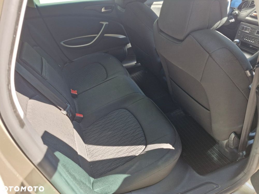 Citroën C5 Tourer HDi 115 FAP Tendance - 8