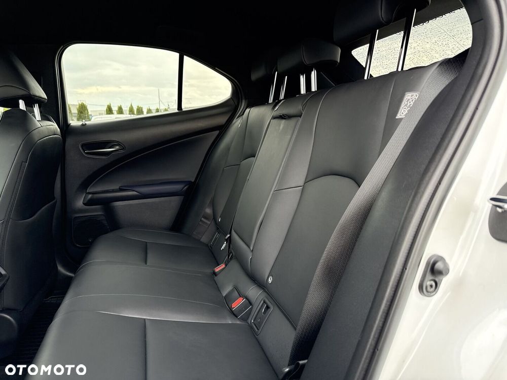 Lexus UX 250h GPF F Impression 2WD - 14