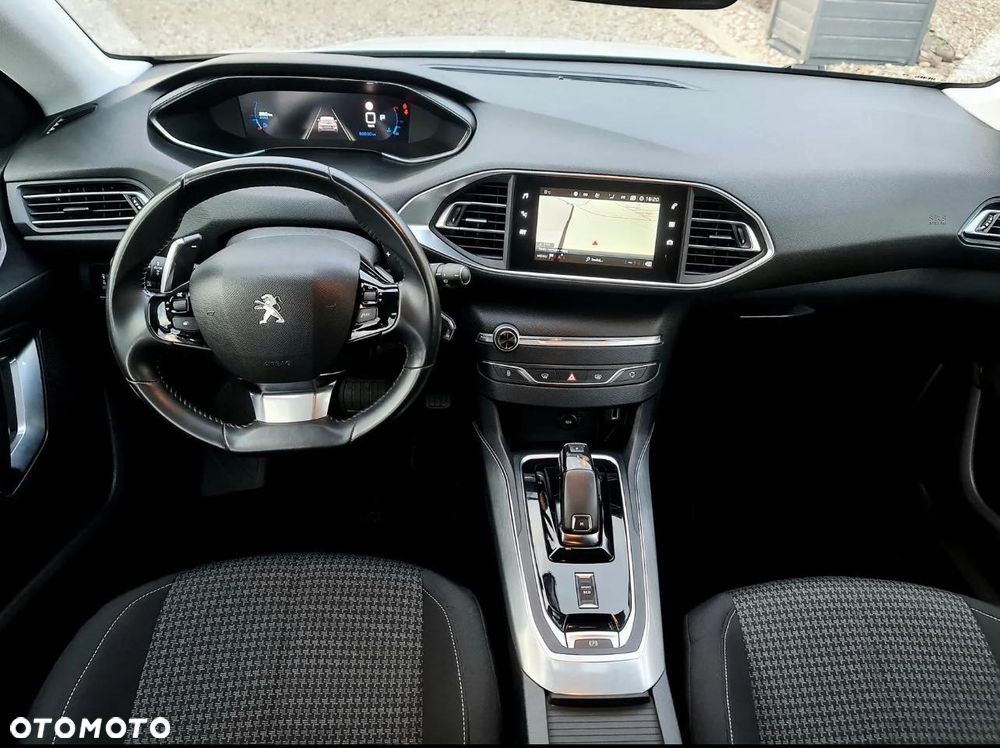Peugeot 308 BlueHDi 130 EAT8 Allure Pack - 5