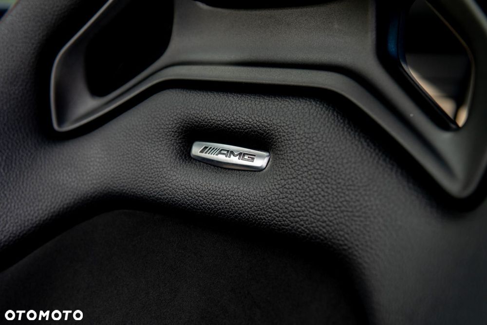 Mercedes-Benz GLA 45 AMG 4-Matic Edition 1 - 36