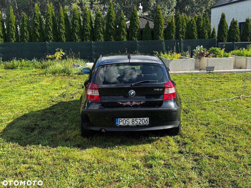 BMW Seria 1 118d - 11
