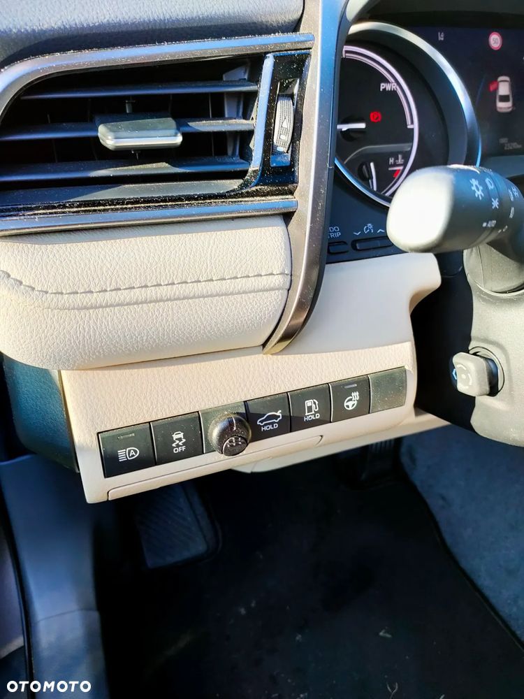 Toyota Camry 2.5 Hybrid Executive CVT - 14