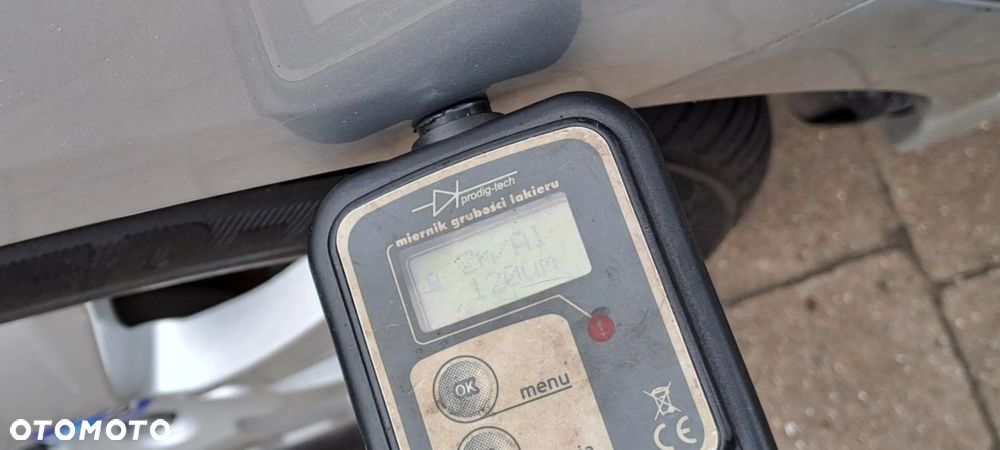 Subaru Legacy 2.0R Trend - 14