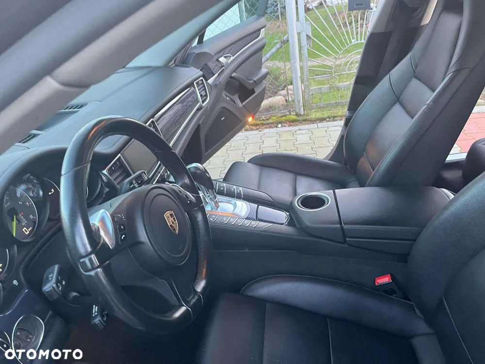Porsche Panamera - 13
