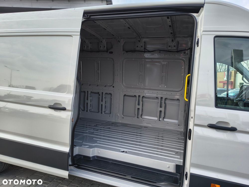 Volkswagen Crafter 4Motion 2.0 TDI L4H3 4490 177 KM - 3