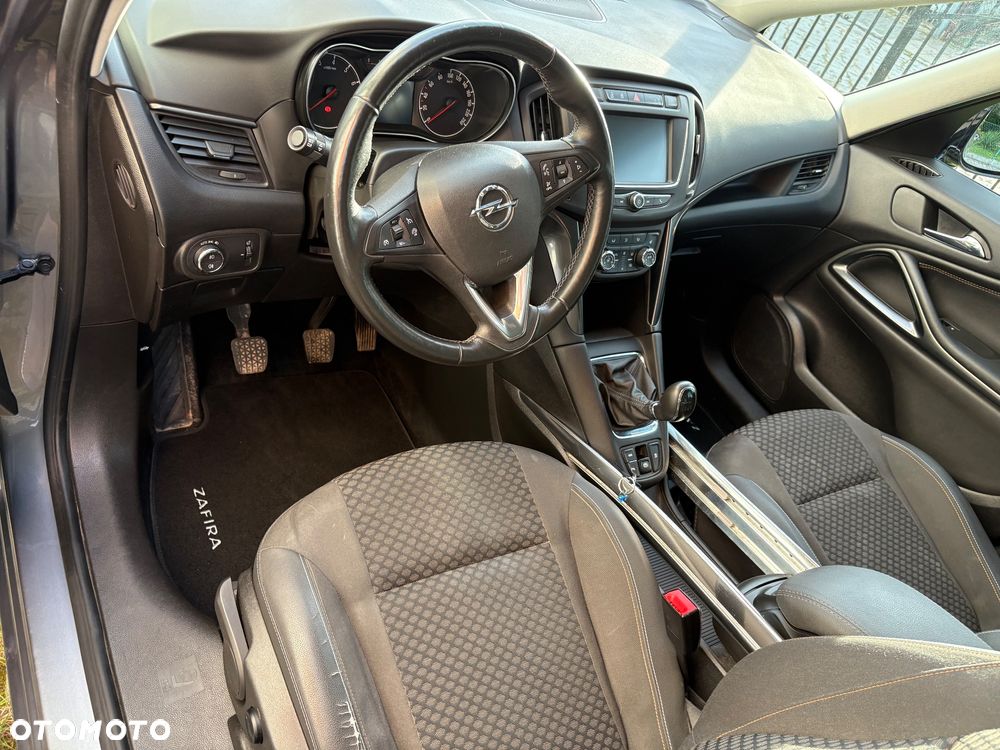 Opel Zafira - 15