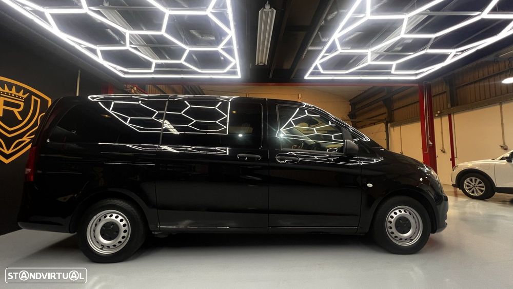 Mercedes-Benz Vito Extra-Longa Aut. SHUTTLE - 17