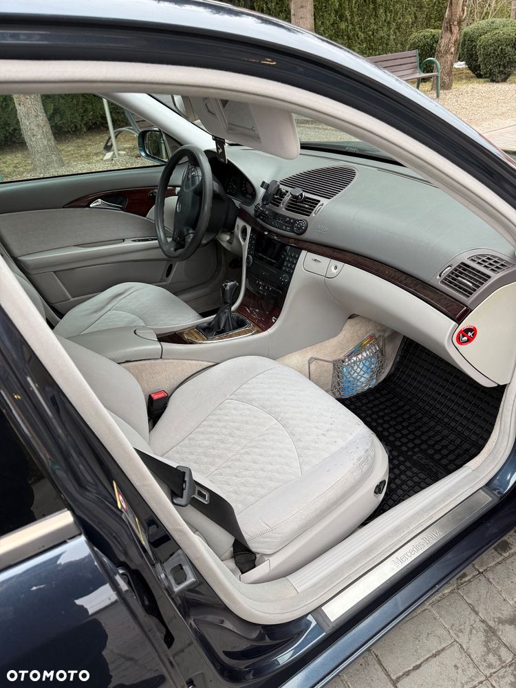 Mercedes-Benz Klasa E 200 CDI Avantgarde - 3