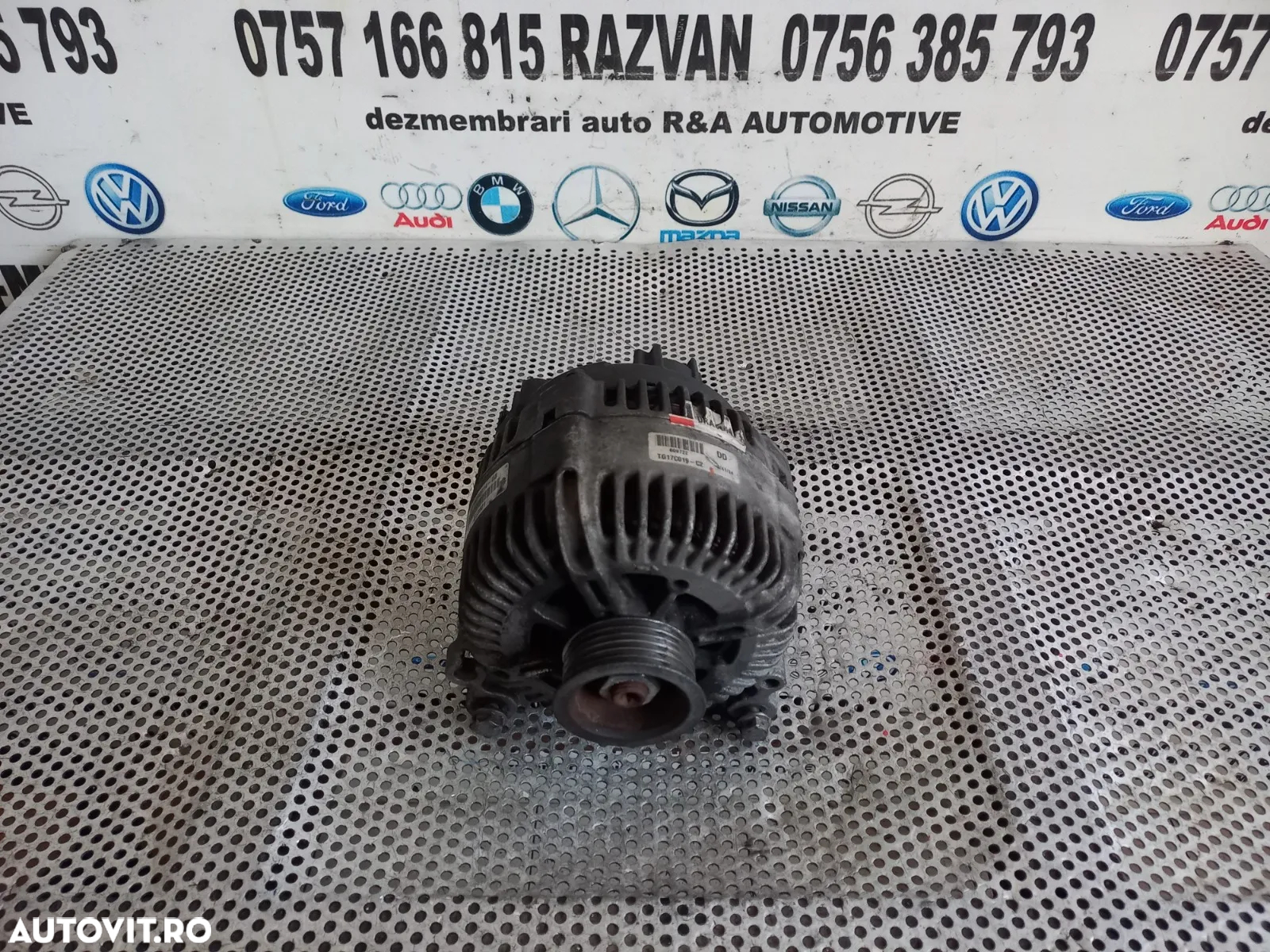 Alternator Audi Q7 Porsche Cayenne Vw Touareg 3.0 Tdi 180 Amperi Dezmembrez Audi Q7 3.0 Tdi Motor B - 3