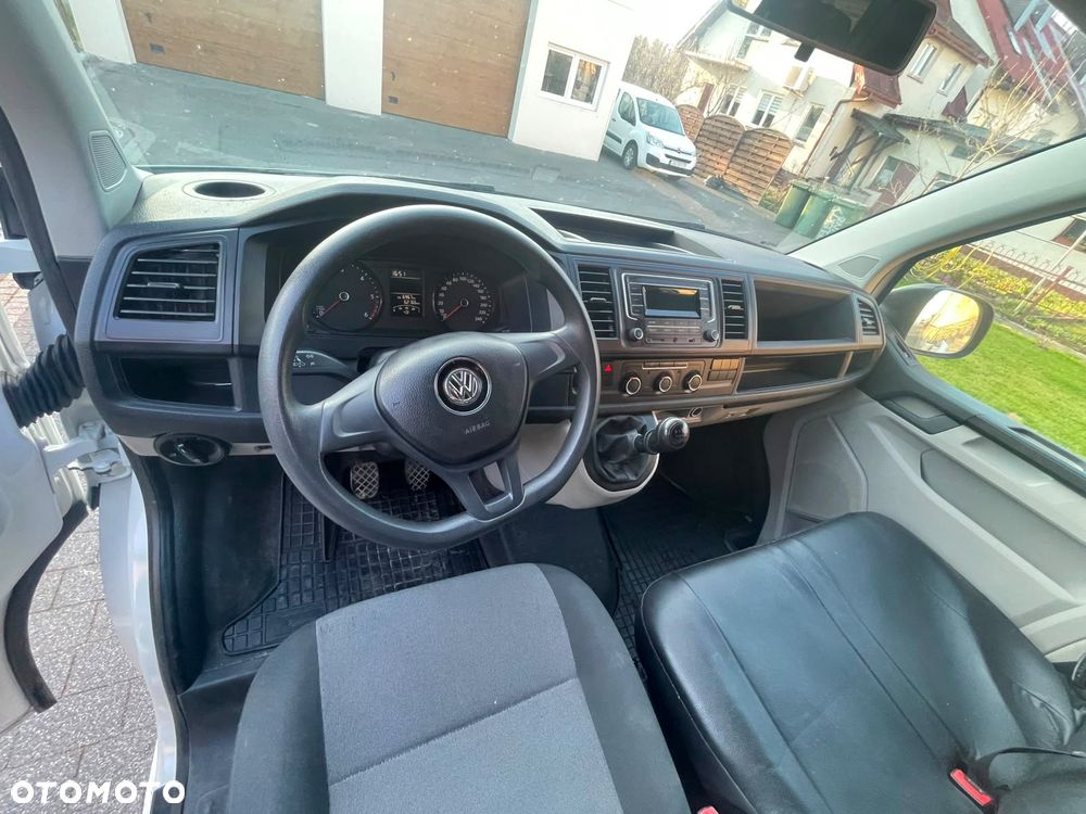 Volkswagen Transporter T6 - 17
