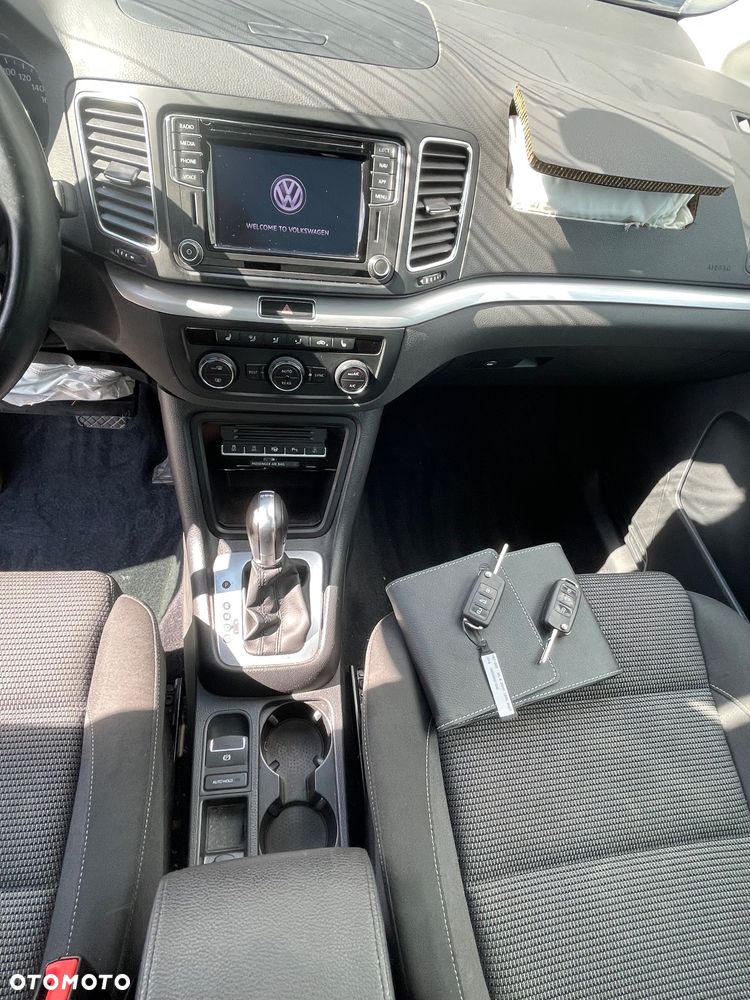 Volkswagen Sharan 2.0 TDI DSG (BlueMotion Technology) Highline - 11