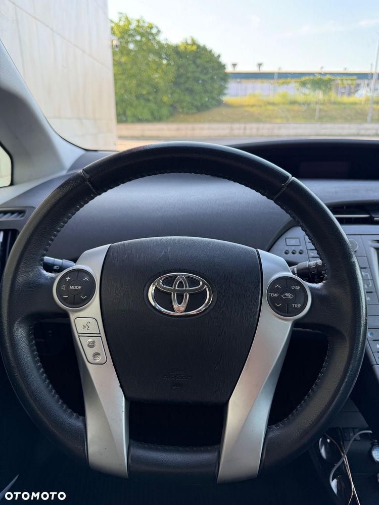 Toyota Prius 1.8 HSD Luna - 15