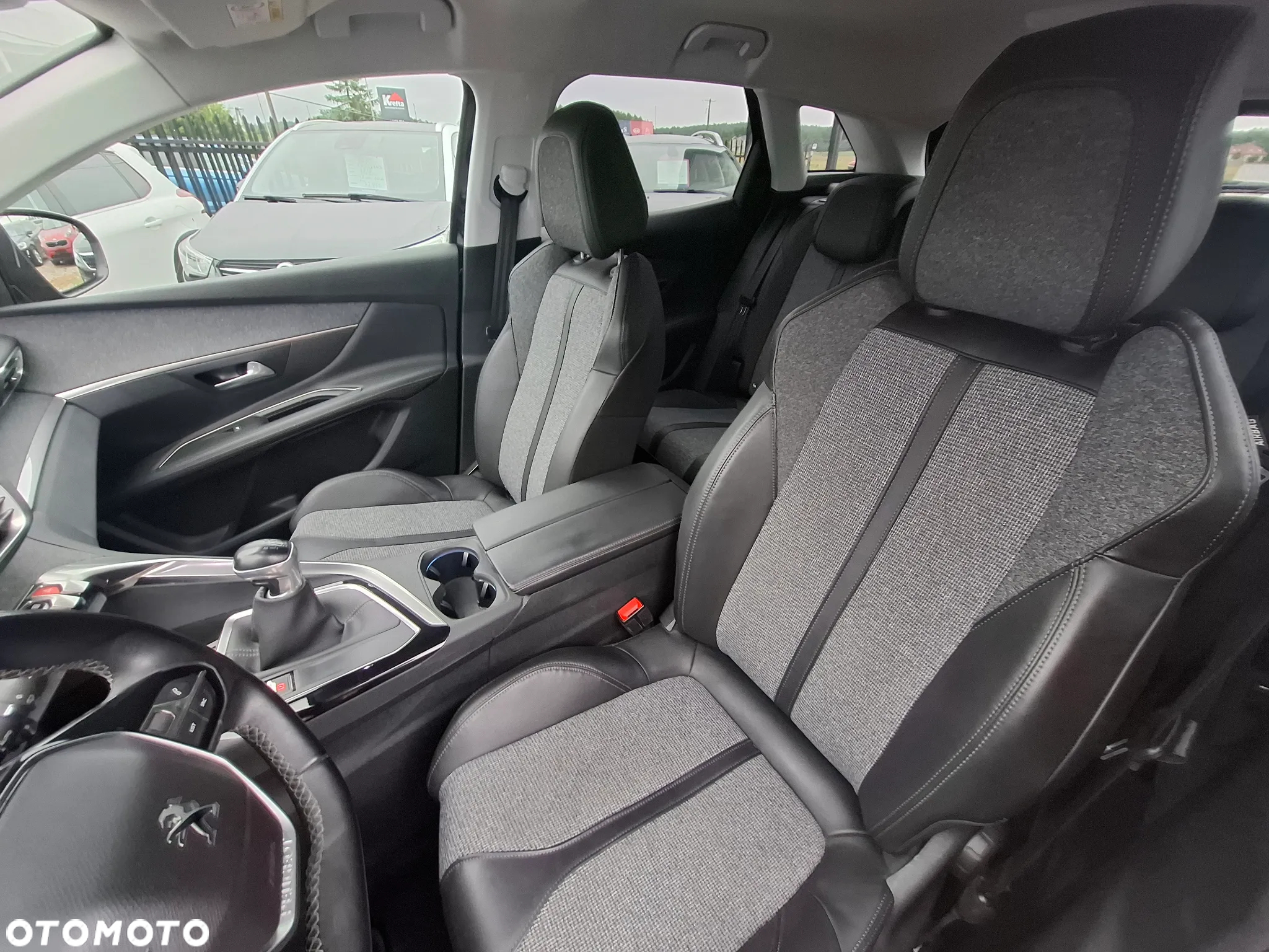 Peugeot 3008 1.5 BlueHDi Active S&S - 12