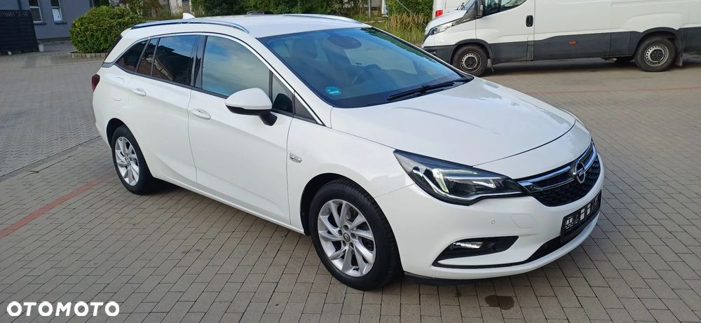Opel Astra 1.6 CDTI Essentia - 4