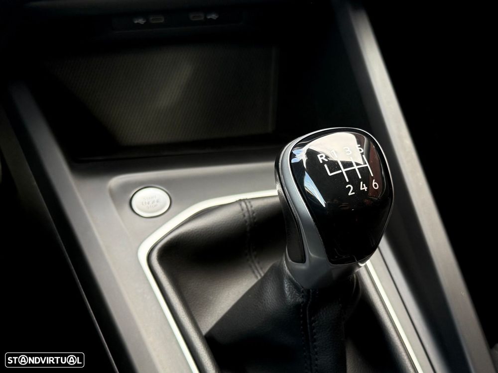 VW Golf Variant 2.0 TDi Sportline - 17