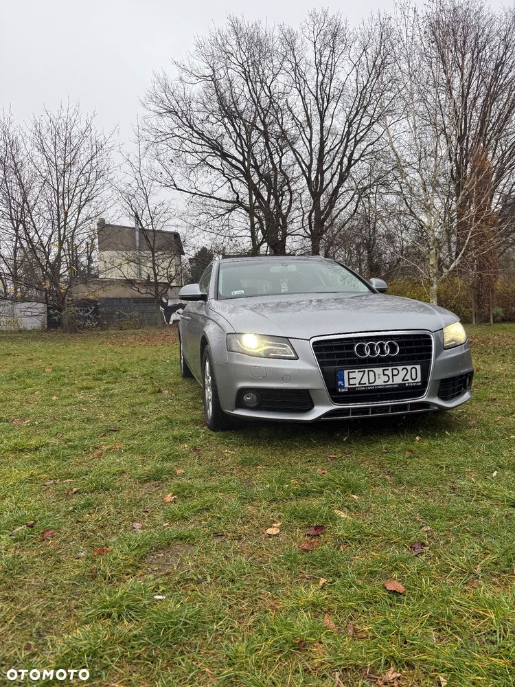 Audi A4 Avant 2.0 TDI DPF Ambiente - 11