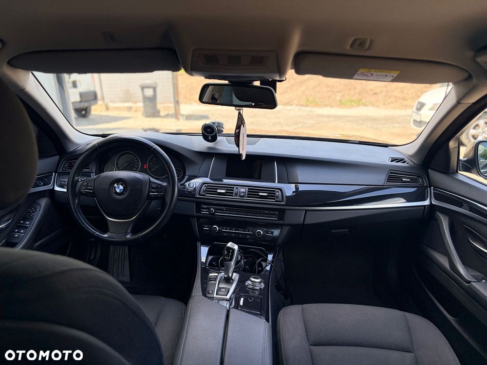 BMW Seria 5 518d Business Edition - 21