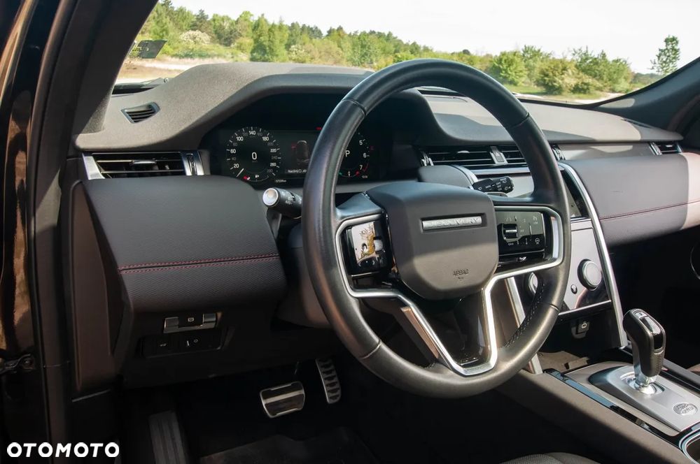 Land Rover Discovery Sport P250 R-Dynamic SE - 17