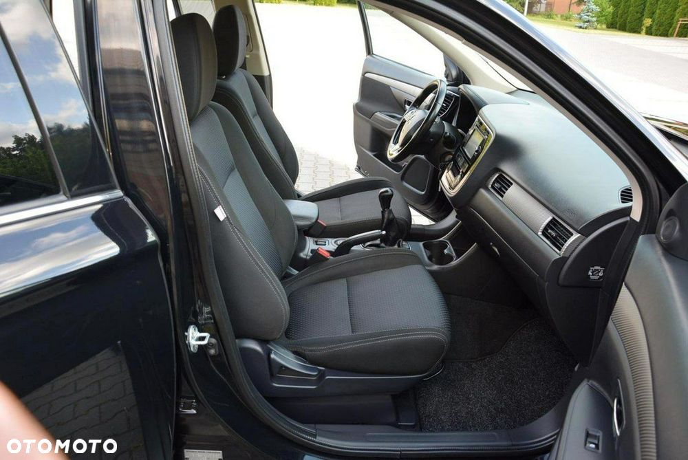 Mitsubishi Outlander 2.0 2WD Edition - 17