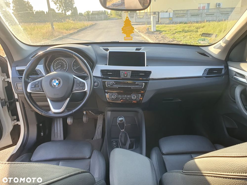 BMW X1 sDrive16d - 8