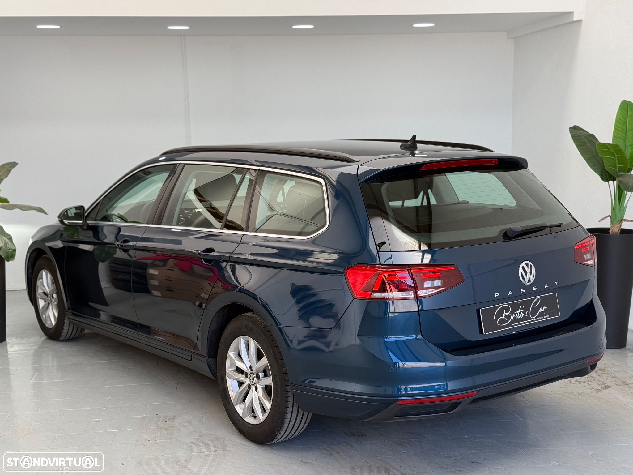 VW Passat Variant 1.6 TDI Confortline DSG - 5