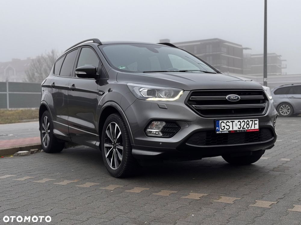 Ford Kuga 2.0 TDCi 2x4 ST-Line - 21