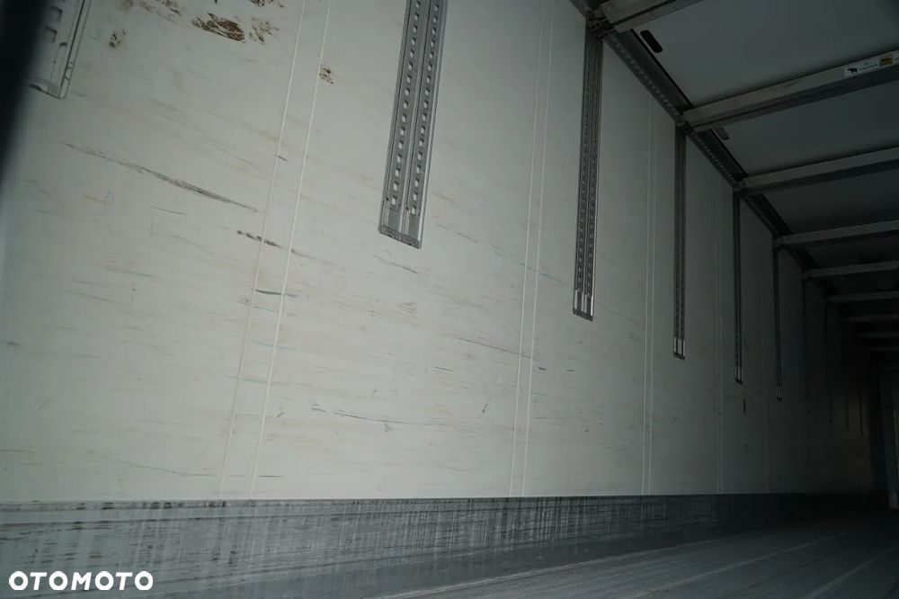 Schmitz Cargobull CHŁODNIA / CARRIER VECTOR 1550 / DOPPELSTOCK / 2 OSIE PODNOSZONE / SAF - 16