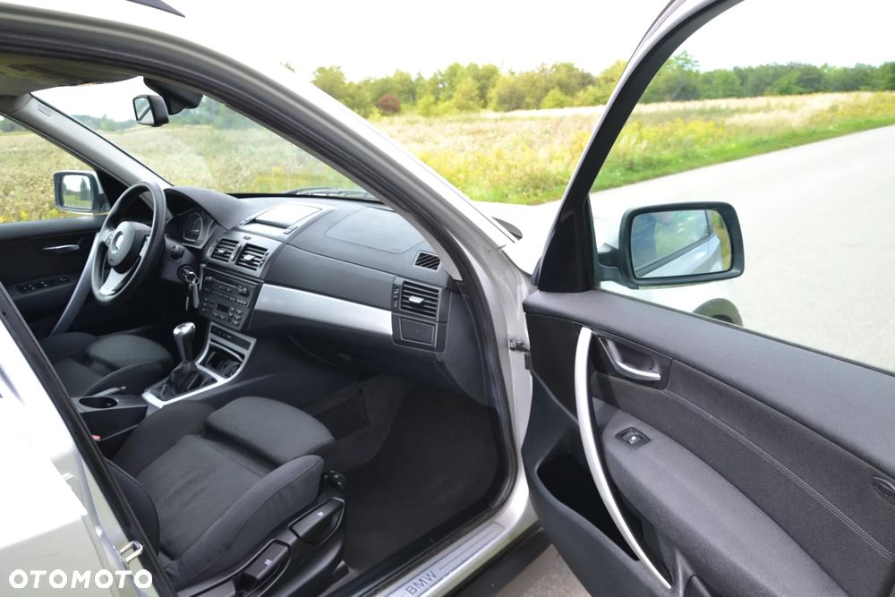 BMW X3 xDrive20i Edition Exclusive - 12