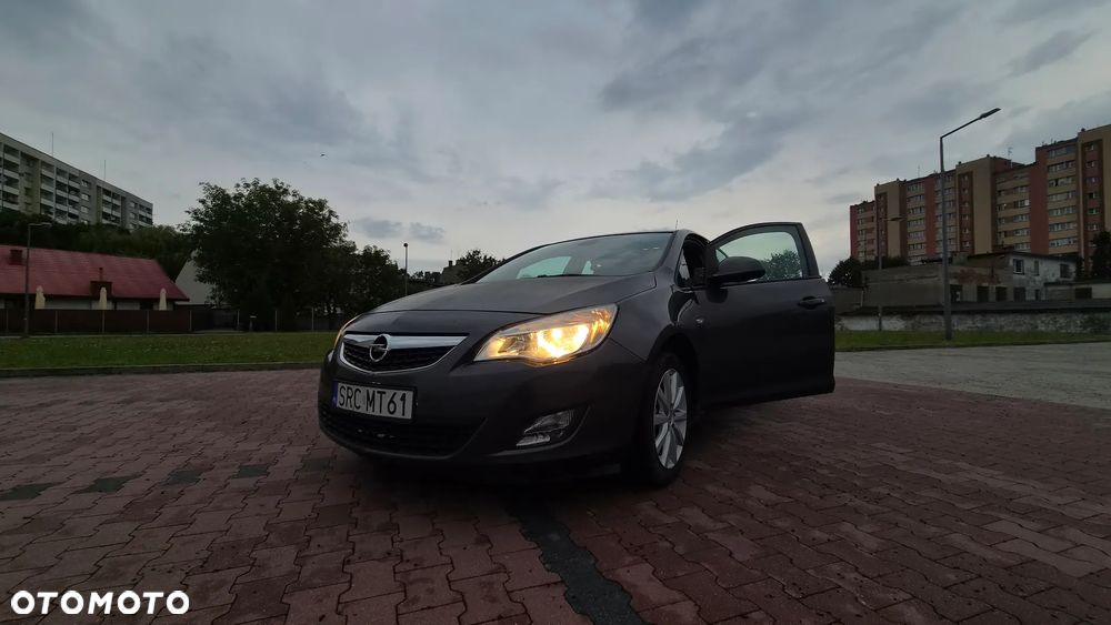 Opel Astra 1.6 - 8