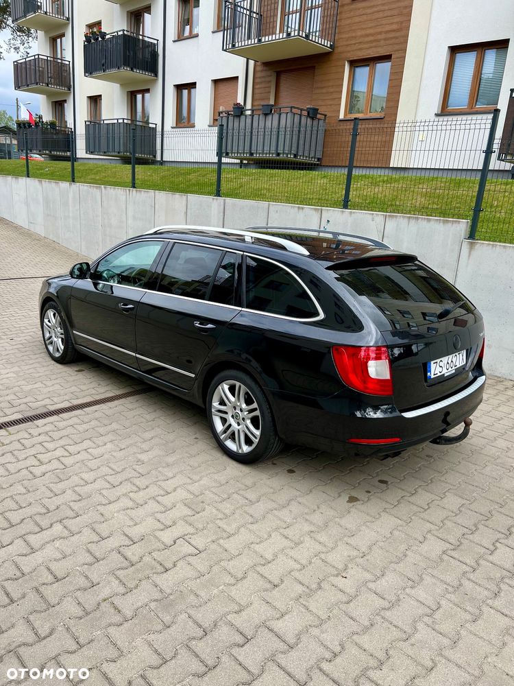 Skoda Superb 1.6 TDI Comfort/Active Green - 6