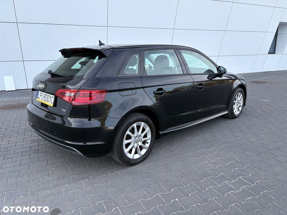 Audi A3 Sportback 1.6 TDI (clean diesel) S line Sportpaket - 5