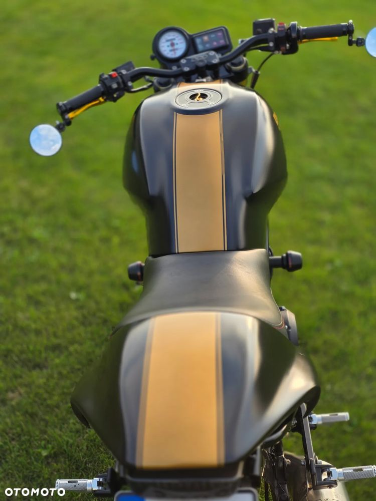 Ducati Monster - 9