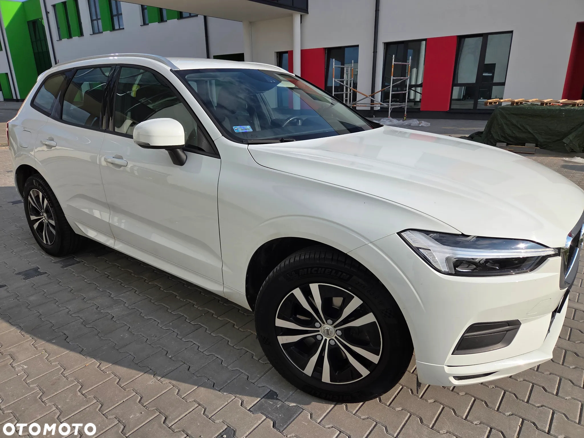 Volvo XC 60 B4 B Momentum - 5