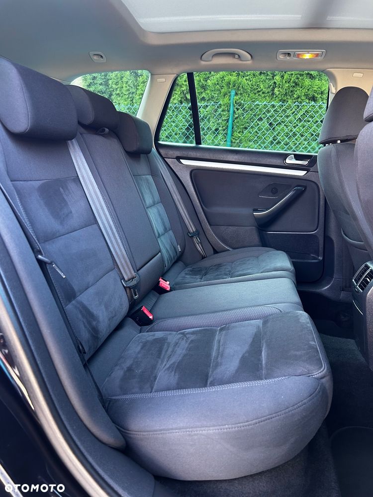 Volkswagen Golf 2.0 TDI Highline - 11