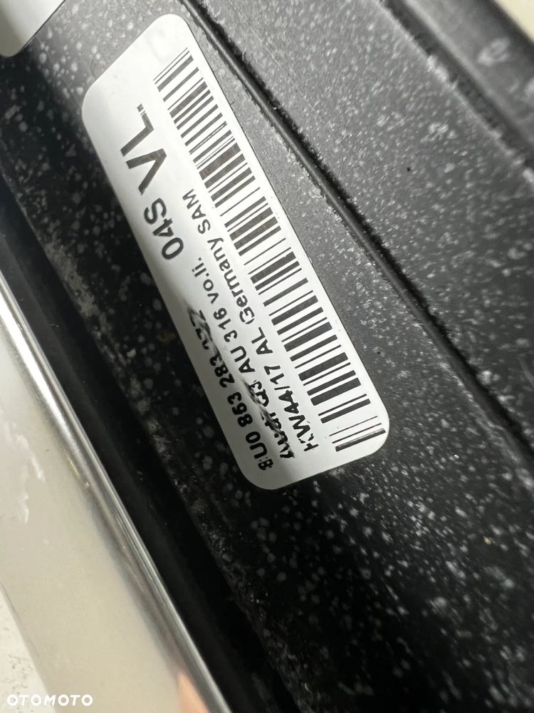 LISTWA DRZWI ZGARNIAJĄCA LEWY PRZÓD 8U0853283 AUDI Q3 8U - 3